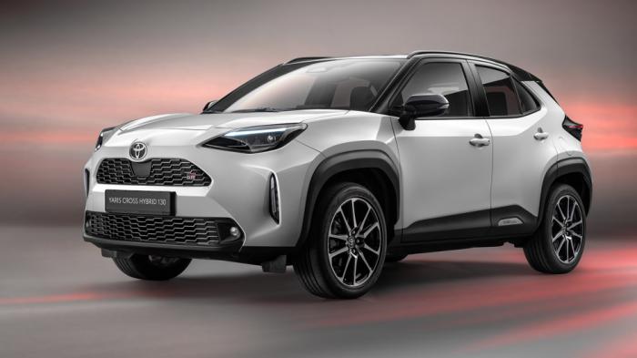 Toyota Yaris Cross 4x4 e-Hybrid Automatic or similar